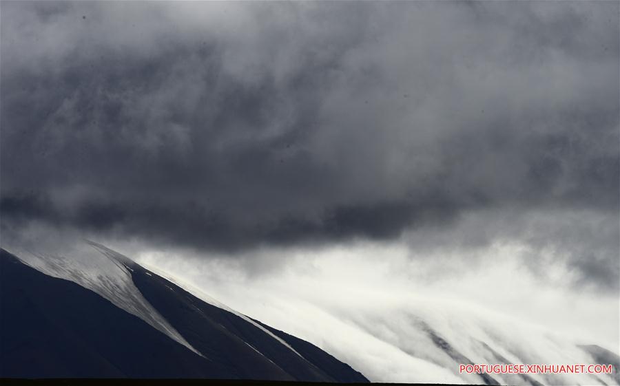 Em imagens: Pico Yuzhu das montanhas Kunlun em Qinghai