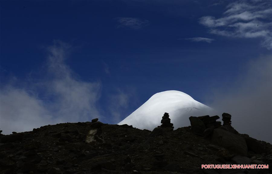 Em imagens: Pico Yuzhu das montanhas Kunlun em Qinghai