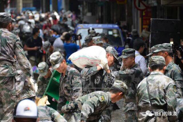 Tuf?o Hato: Soldados da Guarni??o do ELP em Macau s?o mobilizados para opera??es de limpeza