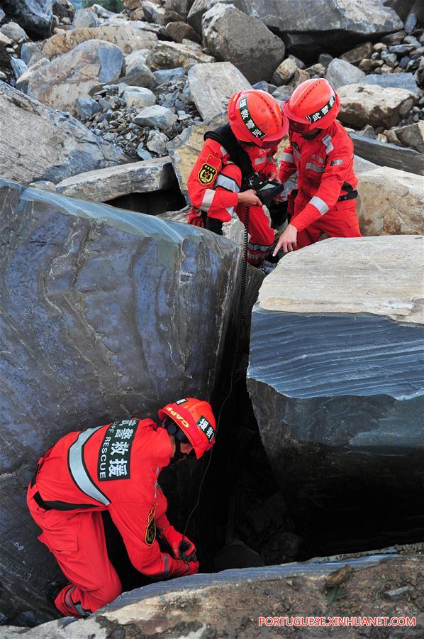 China ativa resposta de emergência depois do deslizamento de terra em Guizhou