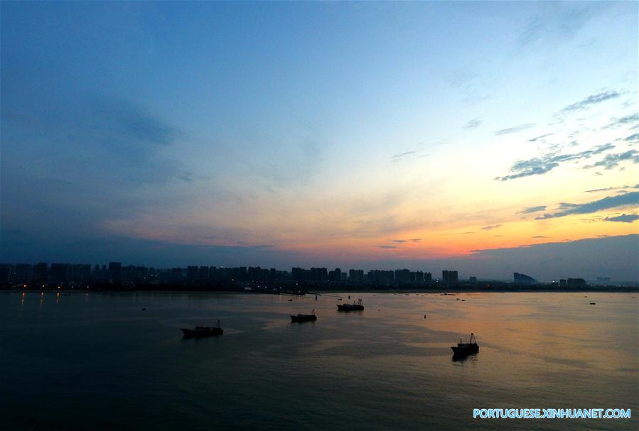 Condi??es meteorológicas mudam rapidamente com a chegada do tuf?o Pakhar