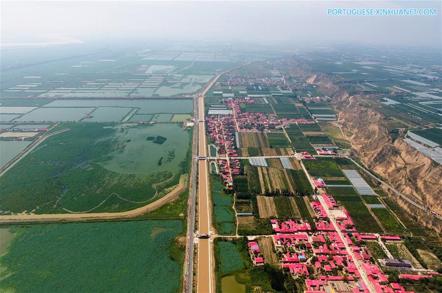 Nova rodovia ao longo do rio Amarelo abre ao tráfego