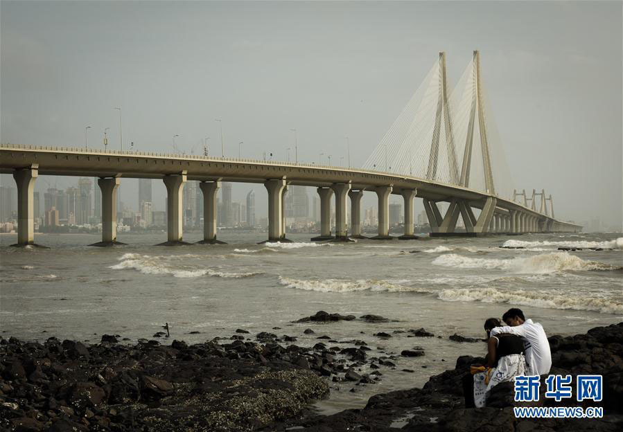 Monumentos ic?nicos construídos nos BRICS ao longo dos últimos 10 anos