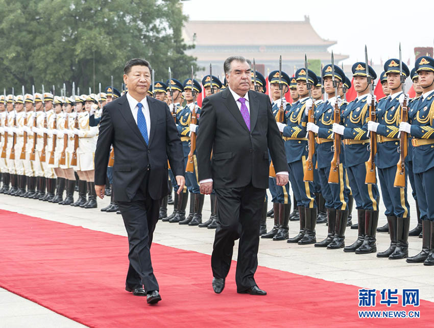 Xi Jinping se encontra com seu colega do Tajiquist?o