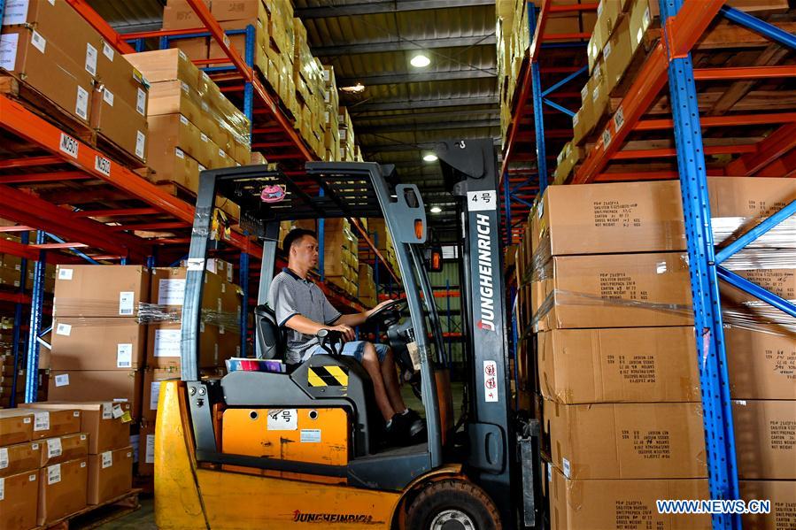 Galeria: centro de servi?o de trens de carga Xiamen-Moscou