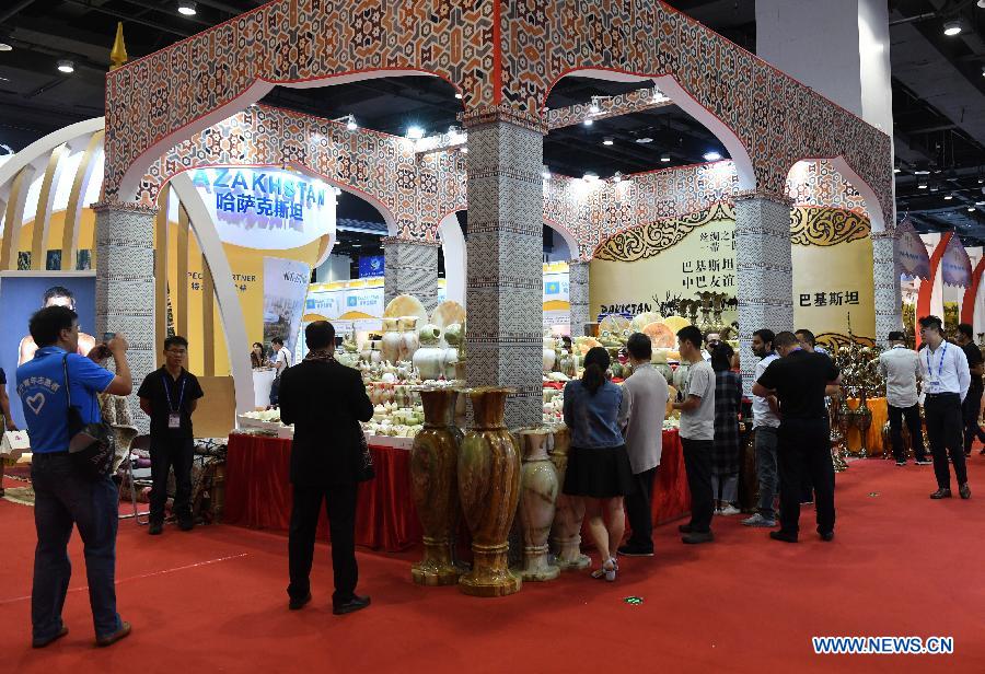 Expo China-ASEAN com participa??o de expositores de países ao longo do Cintur?o e Rota