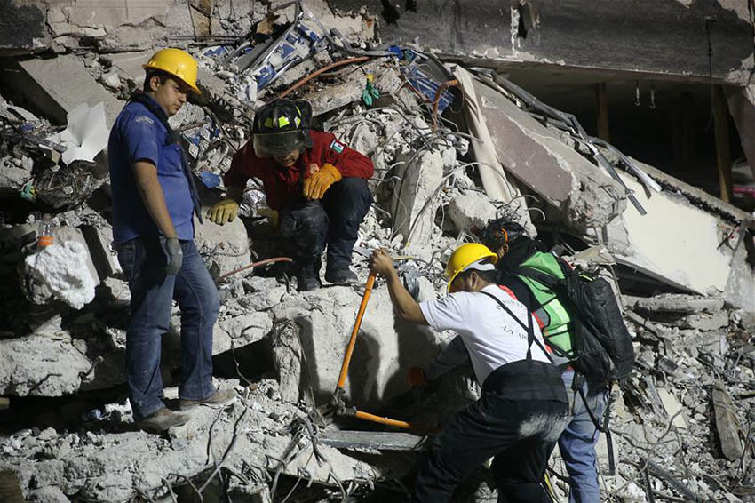 México declara três dias de luto nacional pelas vítimas do terremoto