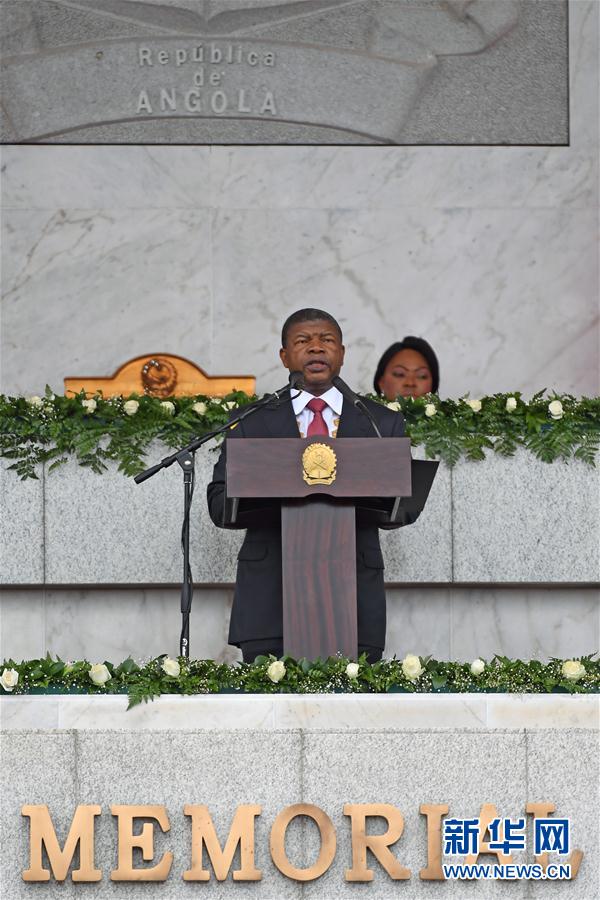 Jo?o Louren?o assume presidência de Angola