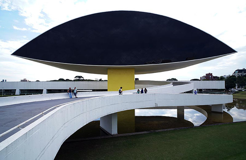 China realizará três exibi??es de arte na Bienal de Curitiba