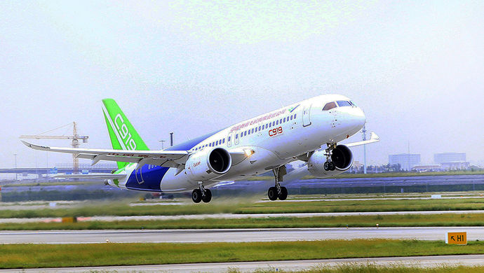 Avi?o chinês C919 voa dobro do tempo no segundo teste