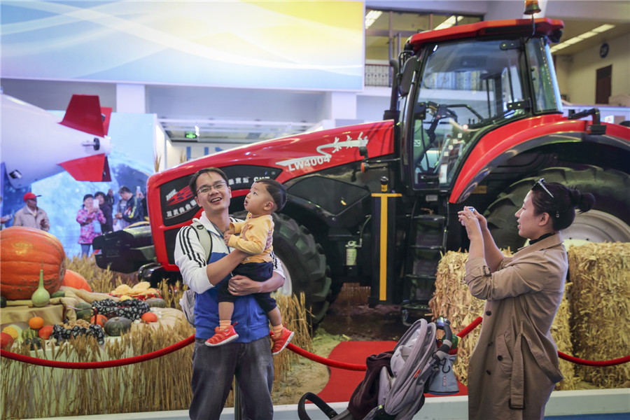 China registra 705 milh?es de viagens durante feriad?o