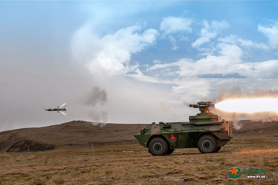 ELP realiza examina??o conjunta no oeste da China