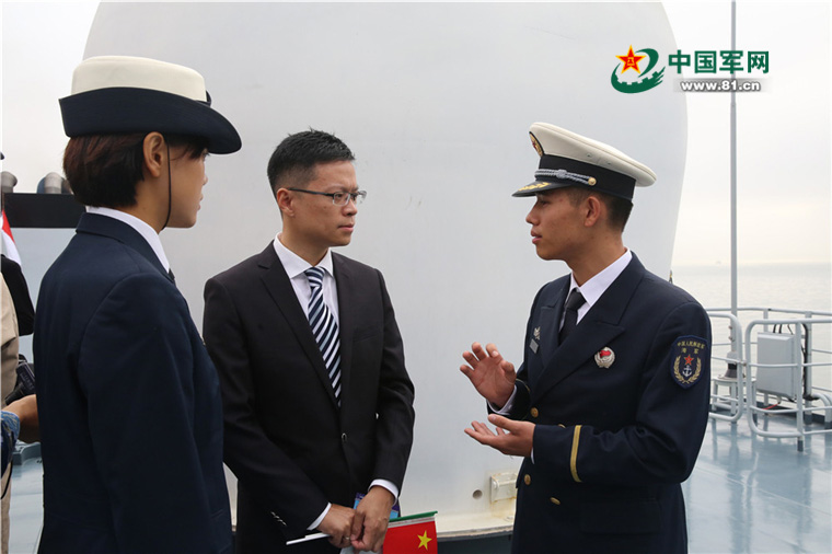 Navio de treinamento da marinha chinesa visita Portugal