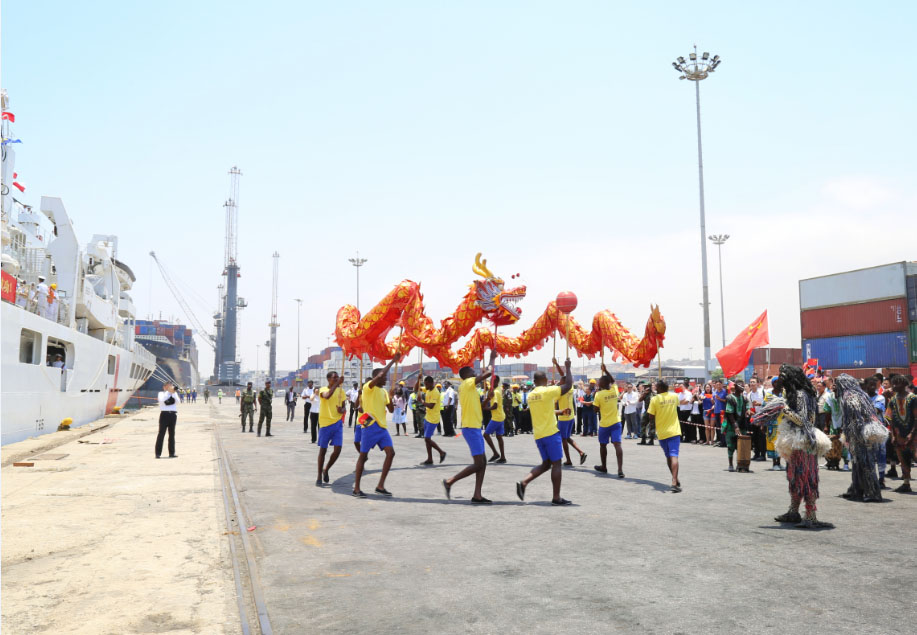 Navio hospitala chinês visita Angola pela primeira vez