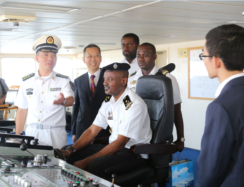 Navio hospitala chinês visita Angola pela primeira vez