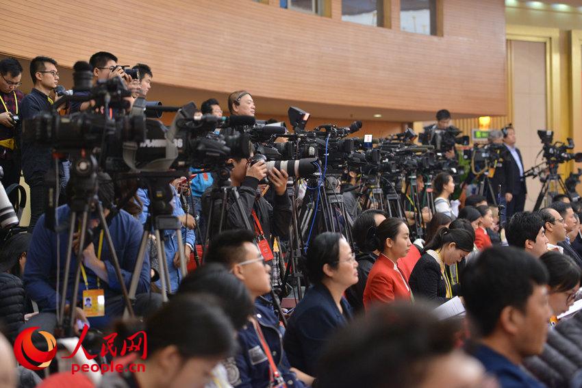 Realizada 3a coletiva de imprensa do 19° Congresso Nacional do PCCh