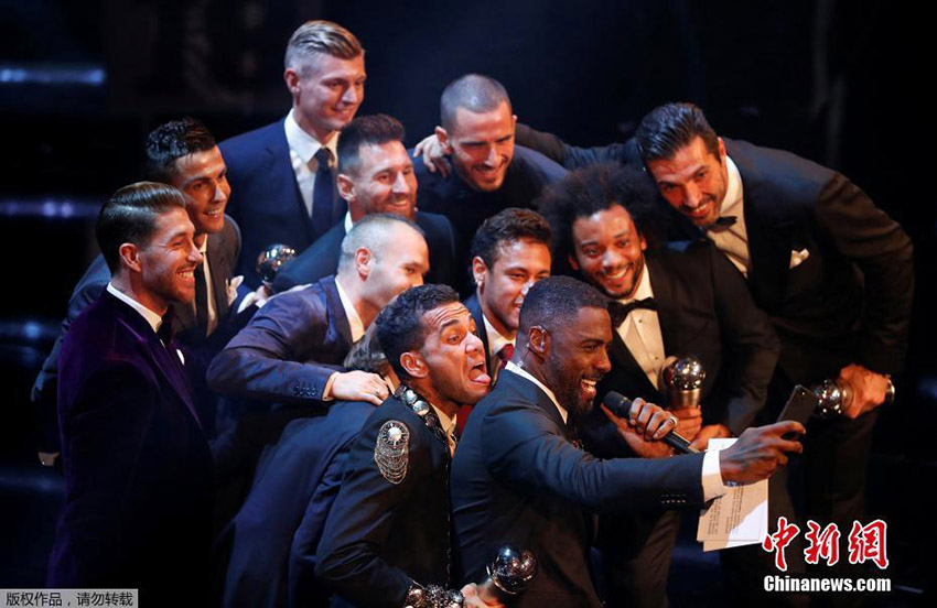 Cristiano Ronaldo novamente eleito melhor jogador do mundo