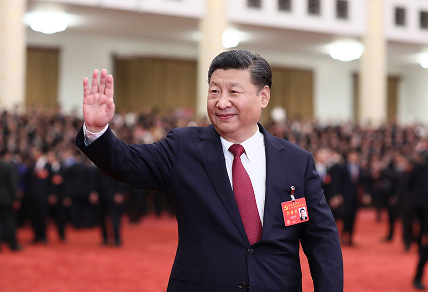 Xi Jinping reúne-se com representantes e participantes do 19o Congresso Nacional do PCCh