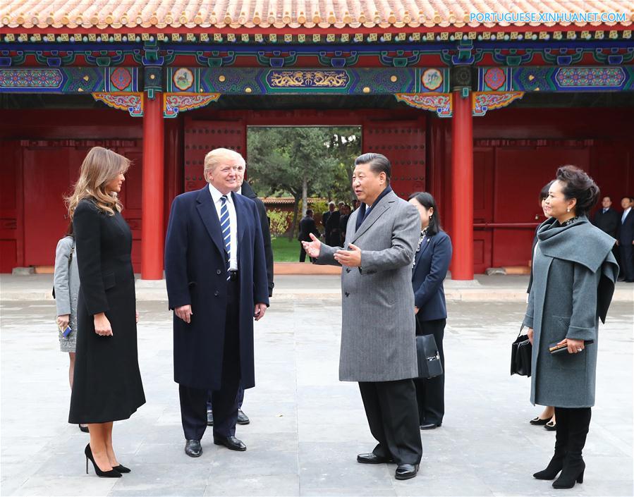 Xi e Trump tomam chá da tarde na Cidade Proibida