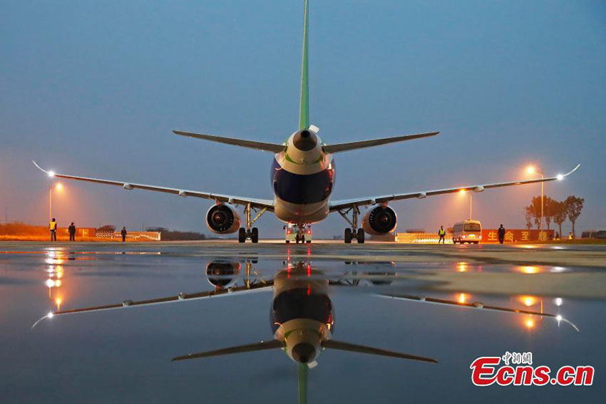 Avi?o comercial C919 realiza testes finais em Shanghai