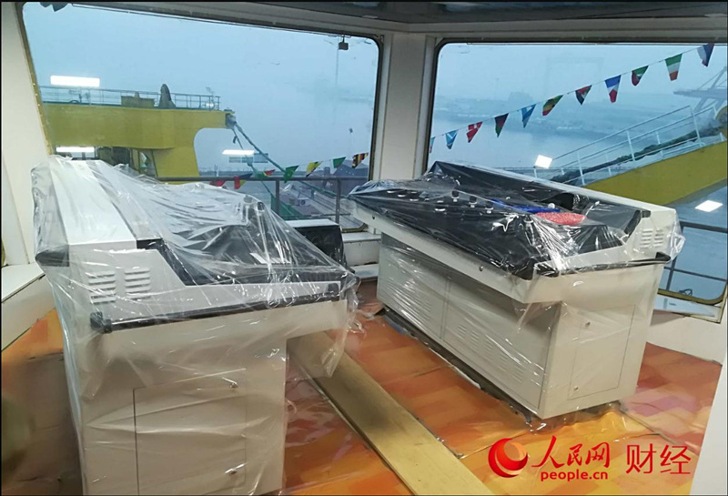 Maior embarca??o de dragagem chinesa inicia opera??es