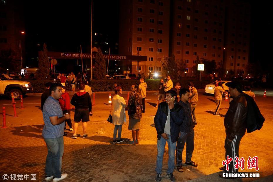 Terremoto na fronteira entre o Iraque e o Ir? causa pelo menos 61 mortos