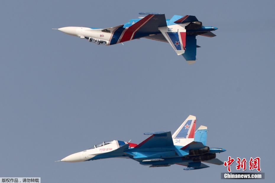 Galeria: Arranca o 15o Show Aéreo de Dubai