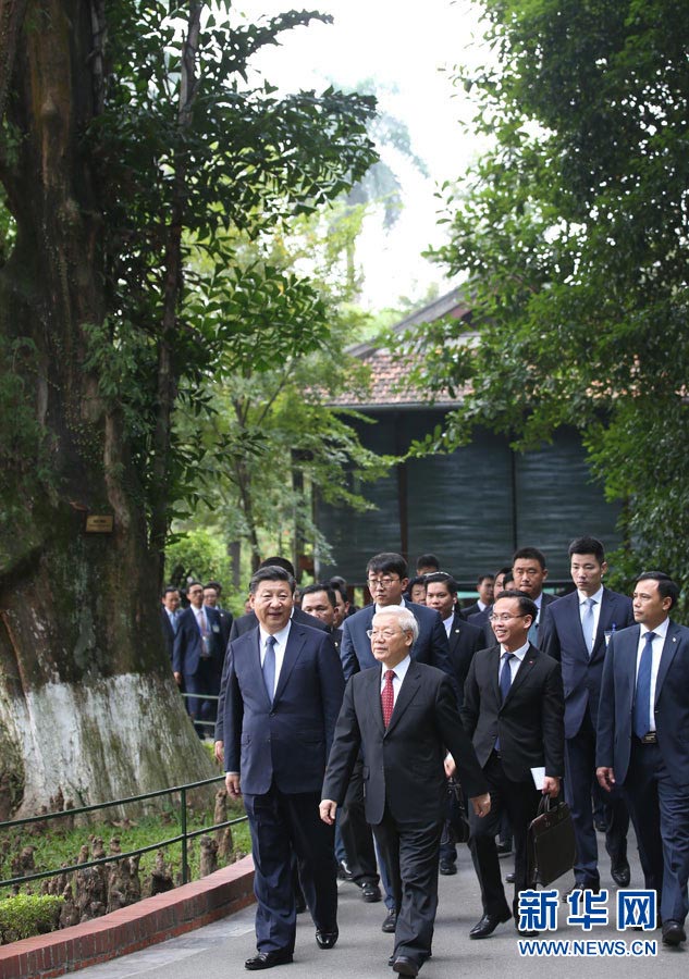 Presidente chinês elogia la?os sólidos entre China e Vietn?