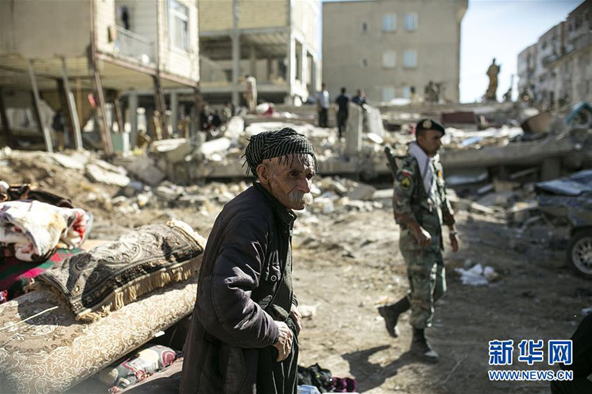 Terremoto de 7,3 graus de magnitude vitima 415 pessoas na fronteira Ir?-Iraque