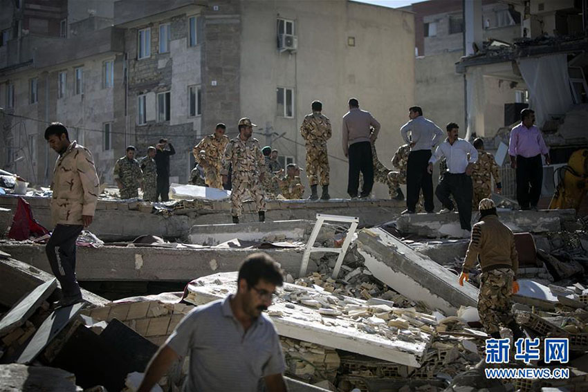 Terremoto de 7,3 graus de magnitude vitima 415 pessoas na fronteira Ir?-Iraque