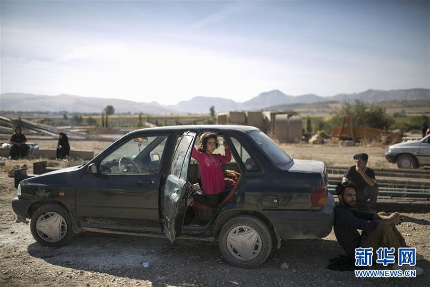 Terremoto de 7,3 graus de magnitude vitima 415 pessoas na fronteira Ir?-Iraque