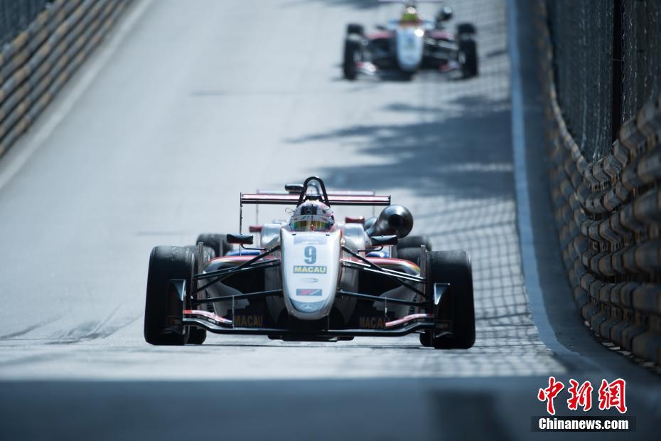 Galeria: Arranca a 64a edi??o do Grande Prémio de Macau