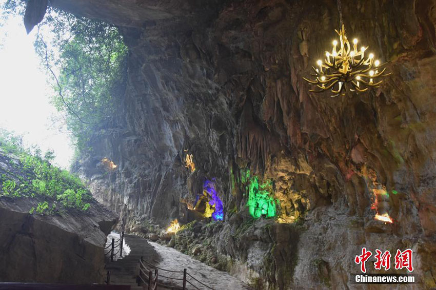 Galeria: Restaurante em caverna cárstica em Zhangjiajie atrai turistas