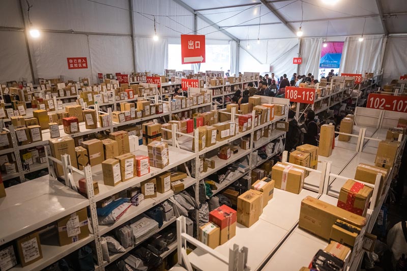 Rob?s ajuda a aumentar número de entregas diárias na Universidade de Zhejiang