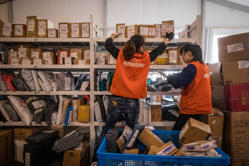 Rob?s ajuda a aumentar número de entregas diárias na Universidade de Zhejiang