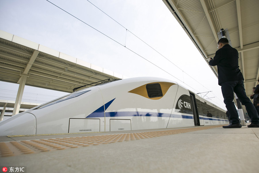 Ferrovia de alta velocidade entre Xi'an e Chengdu realiza teste de opera??o