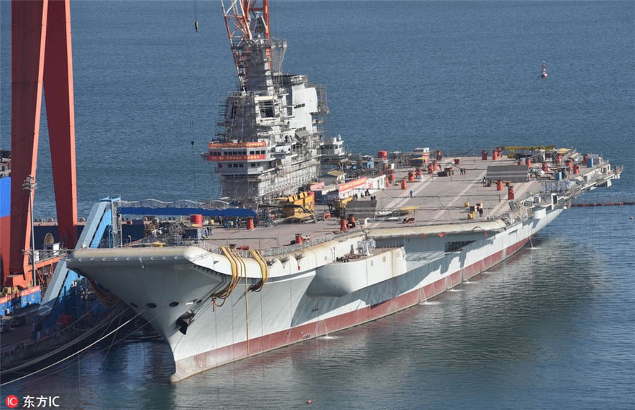 Primeiro porta-avi?es de fabrico chinês finaliza instala??o de equipamentos