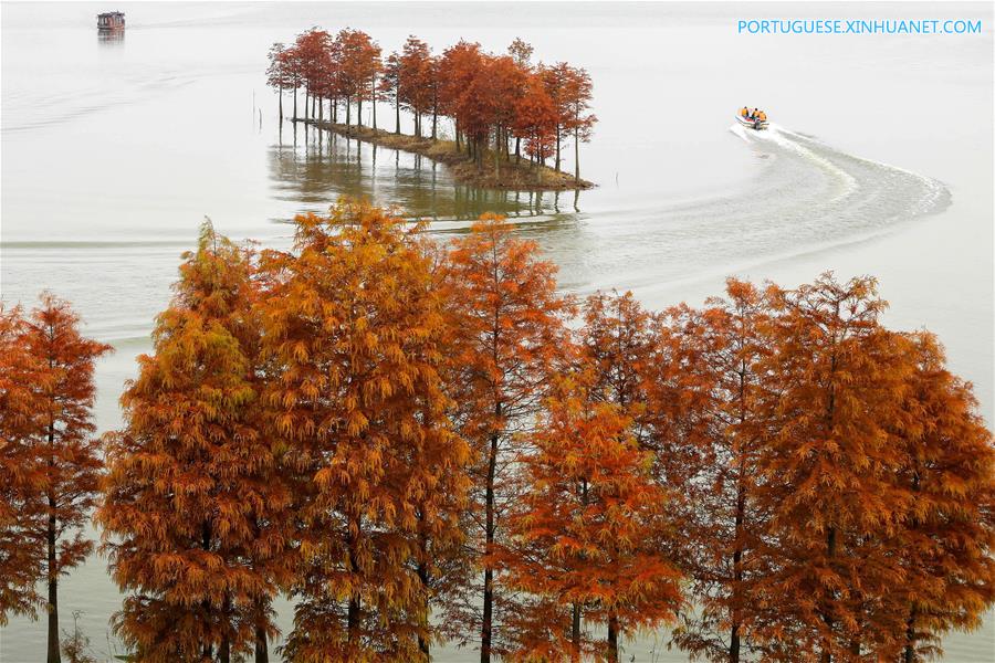 Paisagem do lago Tianquan em Jiangsu