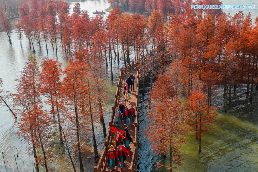 Paisagem do lago Tianquan em Jiangsu