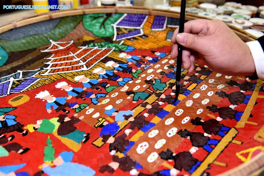 Pinturas da etnia Dong em Zhuang de Guangxi