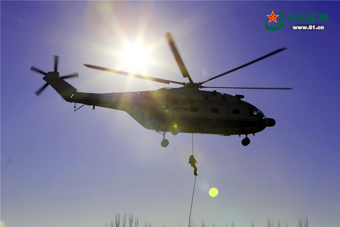 China e Rússia realizam exercício conjunto de combate ao terrorismo