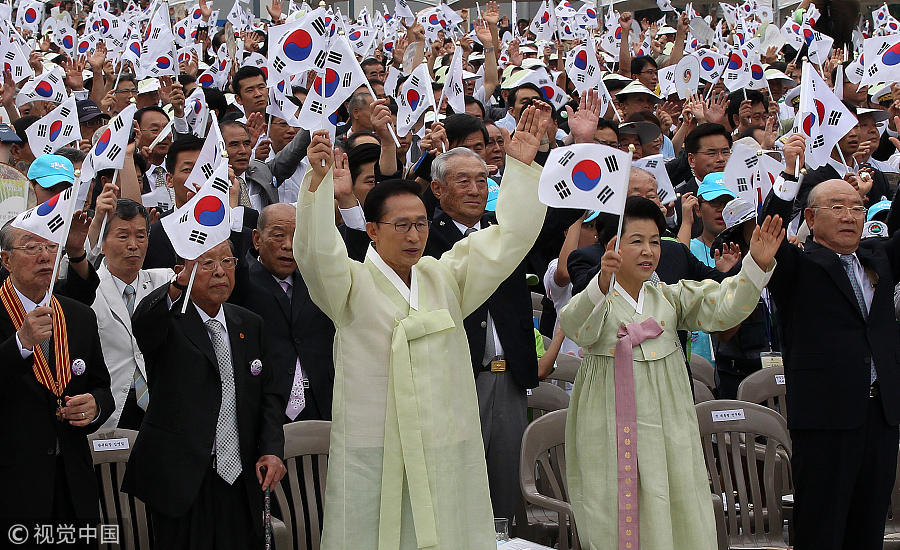 Memoriais: Homenagens aos heróis e mártires da Segunda Guerra Mundial