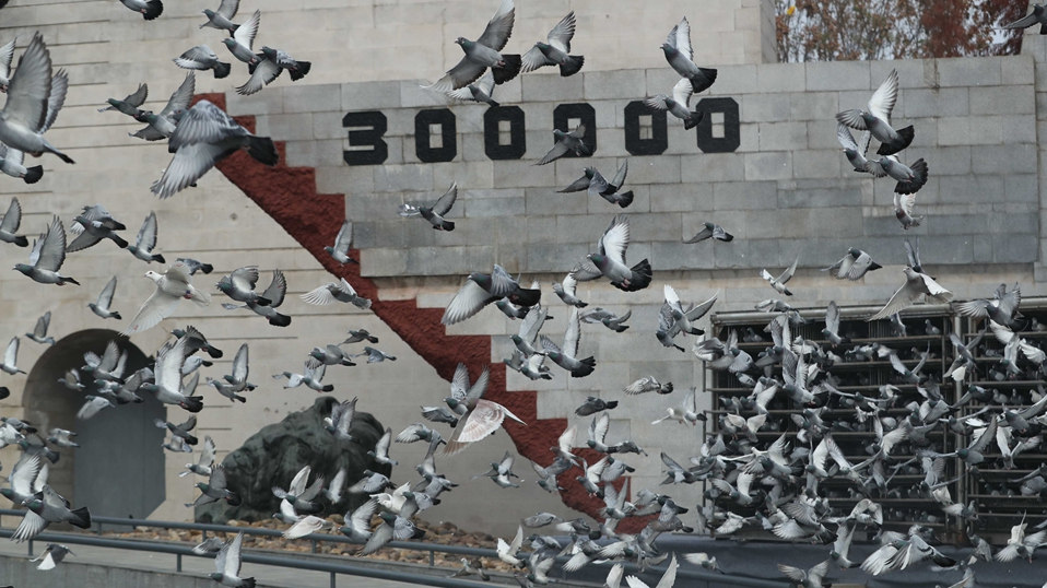 Cerim?nia em homenagem aos mártires do Massacre realizada em Nanjing