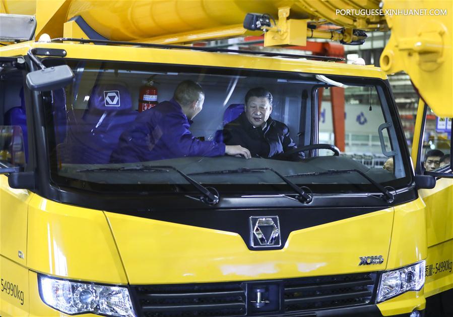 Xi Jinping: Desenvolvimento da economia real é crucial para a China