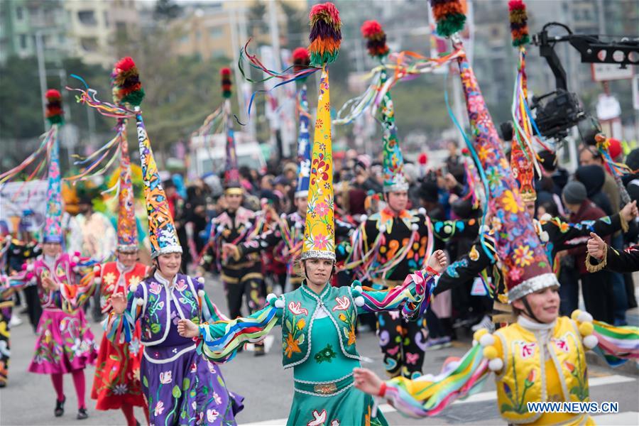 Macau realiza desfile internacional para assinalar 18o aniversário do regresso à pátria