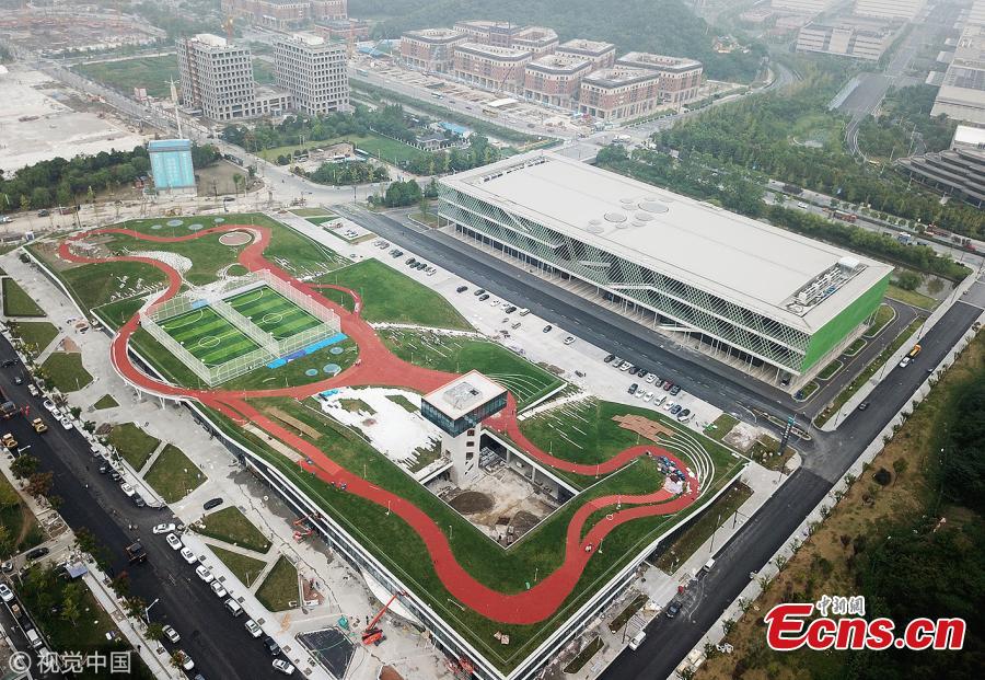 Insólito: Pista de corrida construída em telhado de edifício