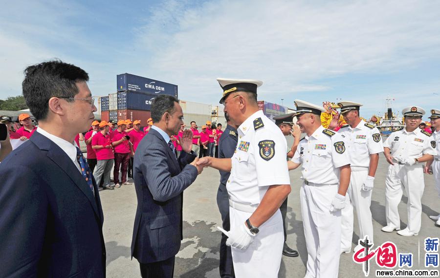 Navio hospitalar da Marinha chinesa encerra miss?o humanitária no Timor-leste