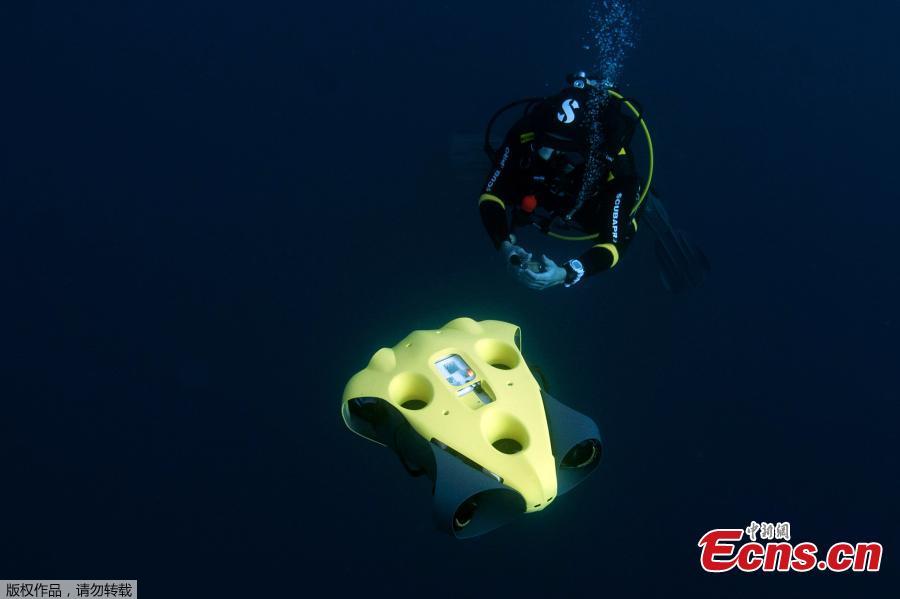 Startup francesa fabrica primeiro drone com camera subaquática do mundo