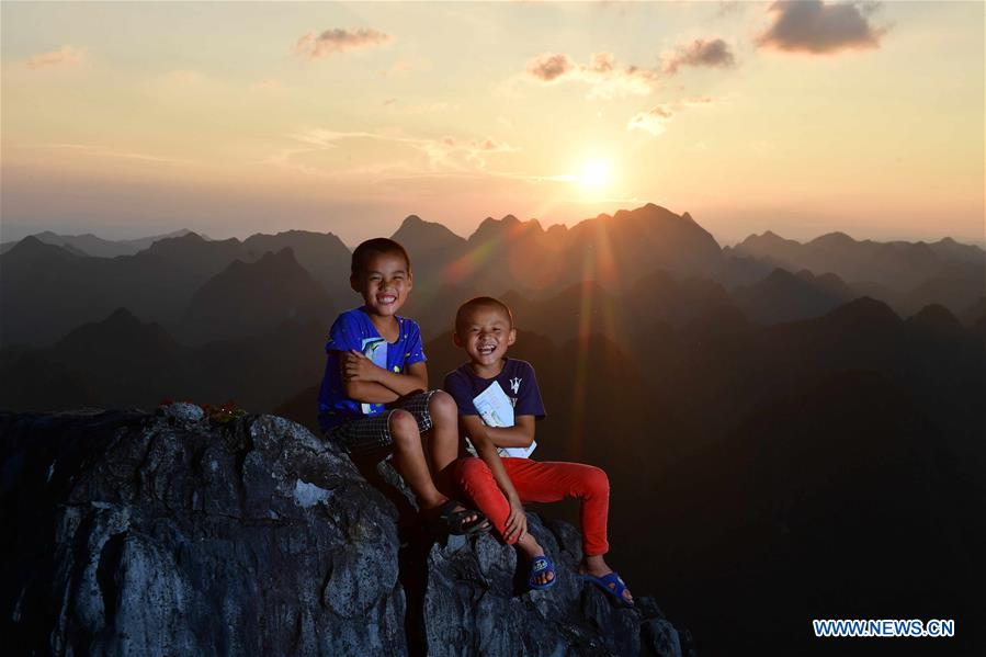 Galeria: Trabalhos de combate à pobreza em Guangxi