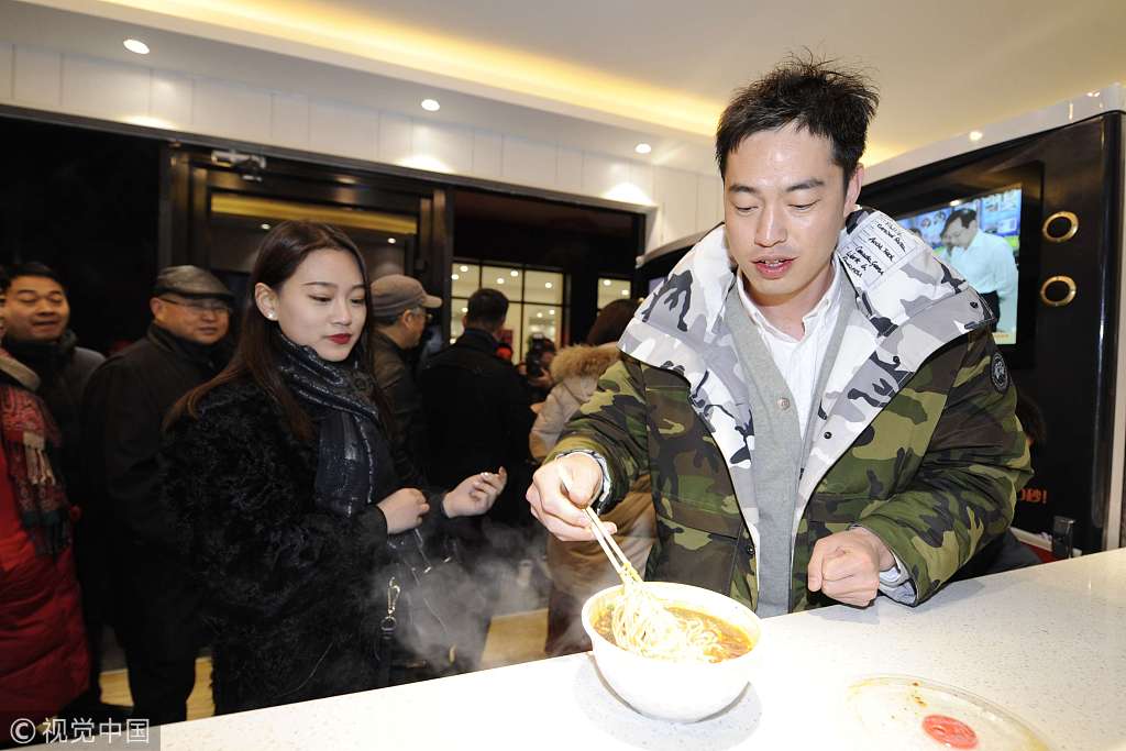 Restaurante de rua de alta tecnologia abre em Xi’an